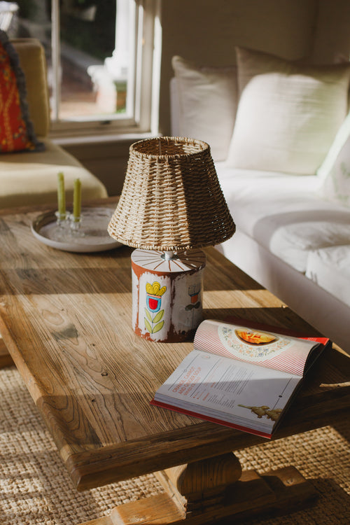 Plain Mid-Size Woven Lamp Shade