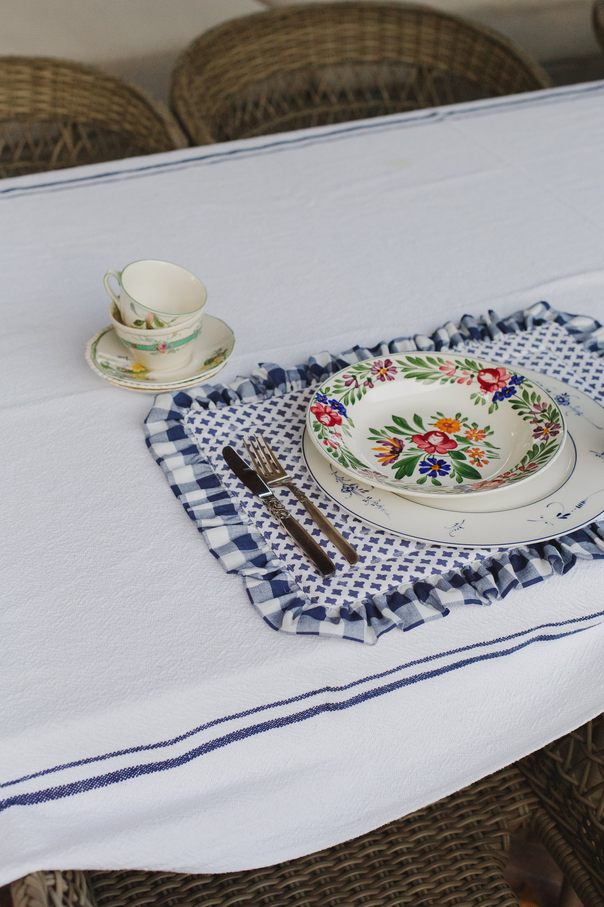 Frilled Quilted Table Mat