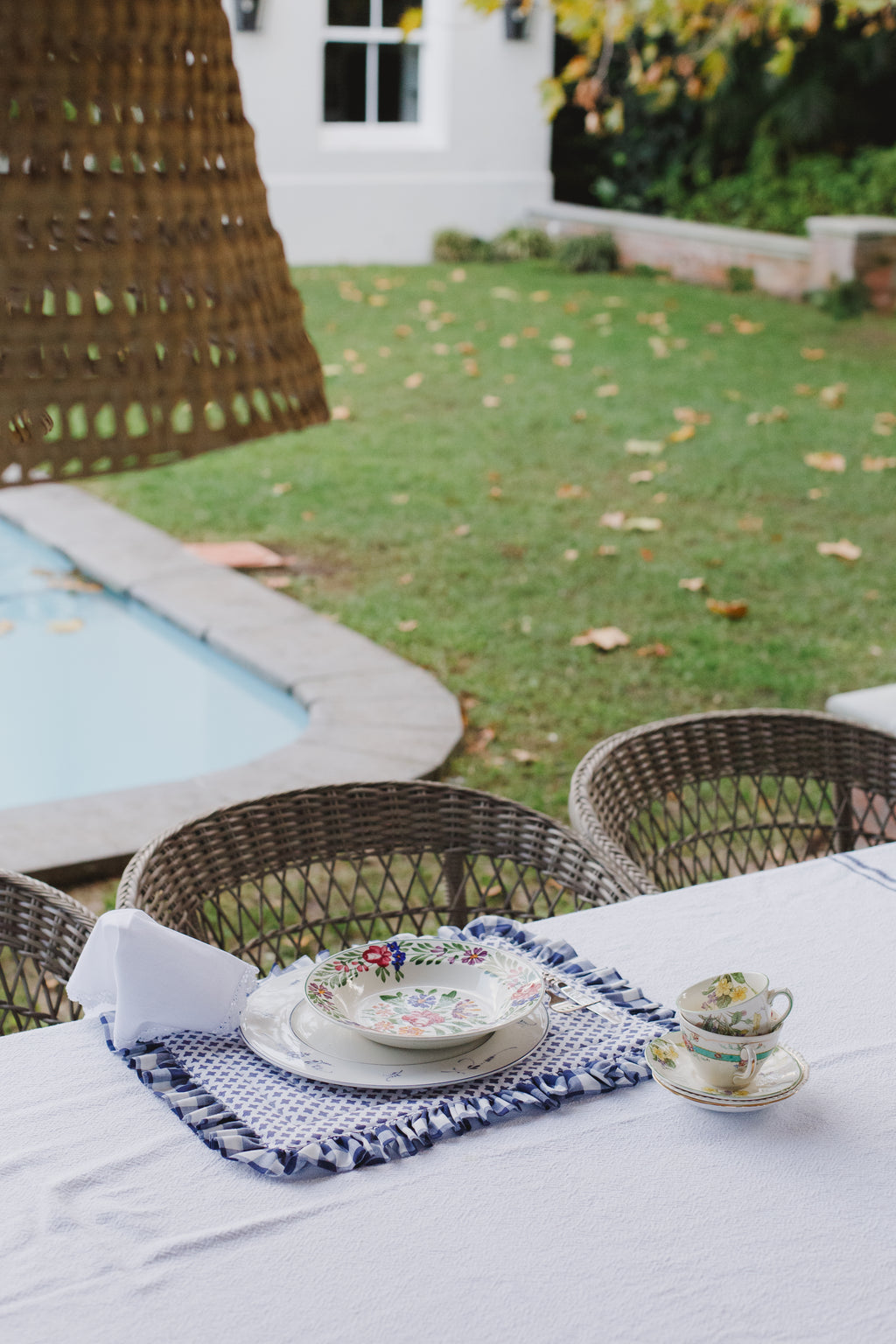 Frilled Quilted Table Mat