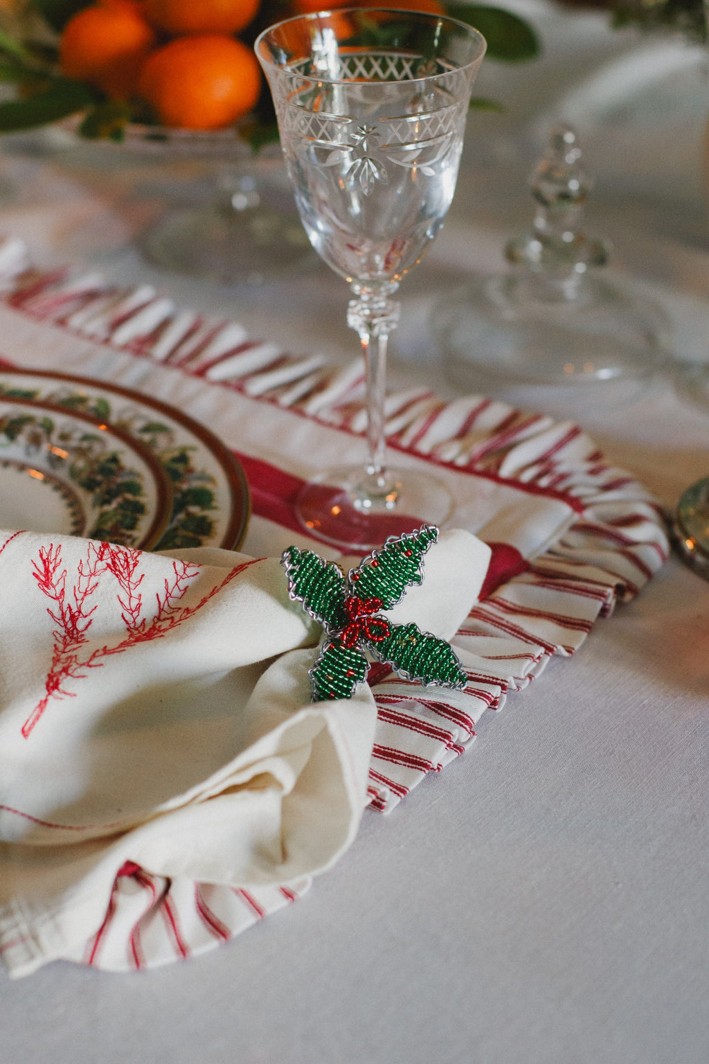 Hand-Beaded Wire Napkin Ring — Ivy & Holly Motif
